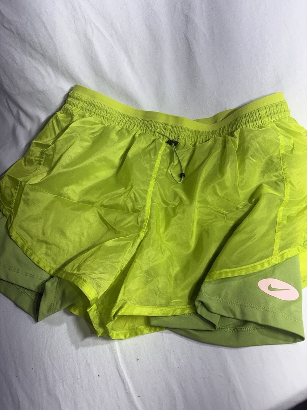 Nike Womens Icon Clash Tempo Luxe Mid Rise Running Shorts Size M Green